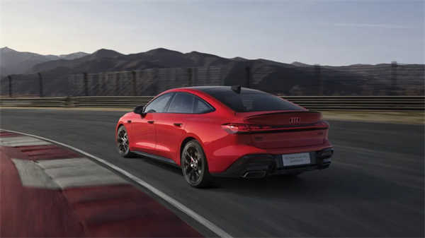 全新上汽奥迪A5L Sportback正式上市，限时臻享价25.99万元起